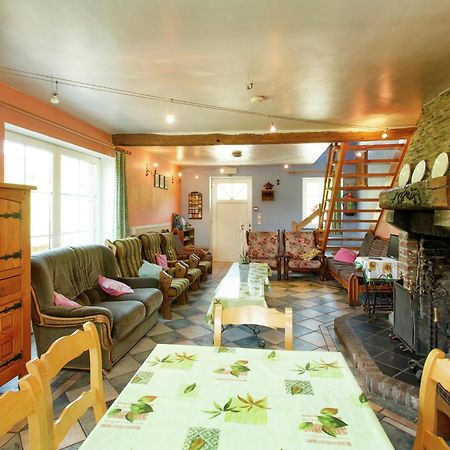 Beautiful Farmhouse In Brisy With Sauna Bagian luar foto